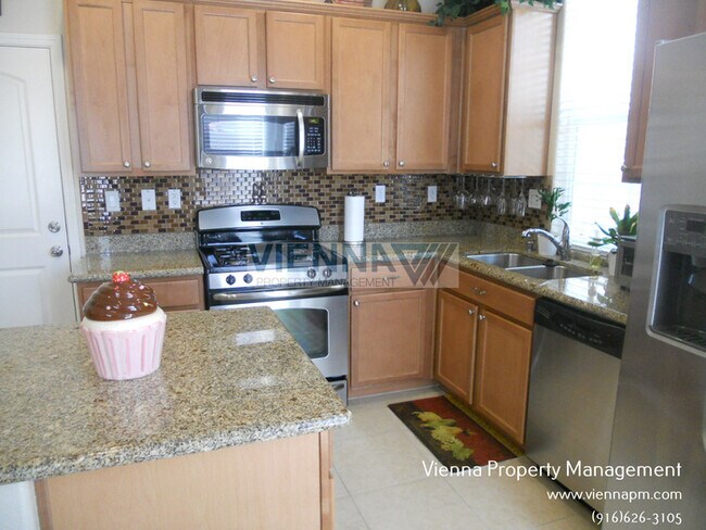 Building Photo - 120 Talmont Cir