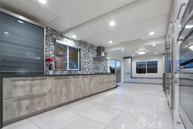 Building Photo - 3381 Oakmont View Dr