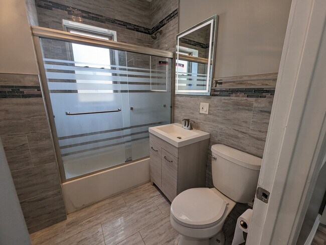 Building Photo - 4213 W 13th St