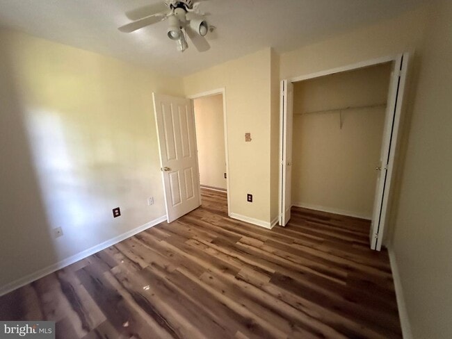 Building Photo - 9324 Daly Ct