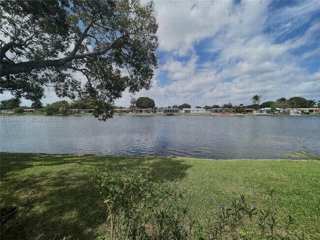 Building Photo - 1660 NW 113th Way