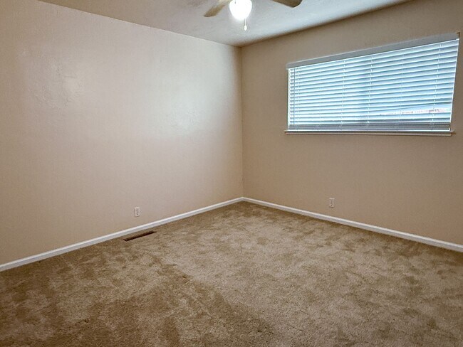 Building Photo - 1608 Ronald Ct
