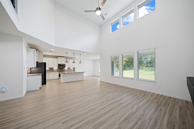 Building Photo - 105 Whelan Ln
