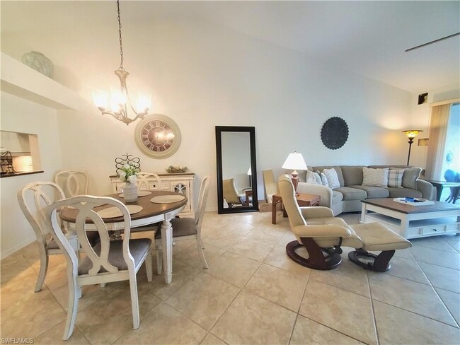 Building Photo - 992 Marblehead Dr