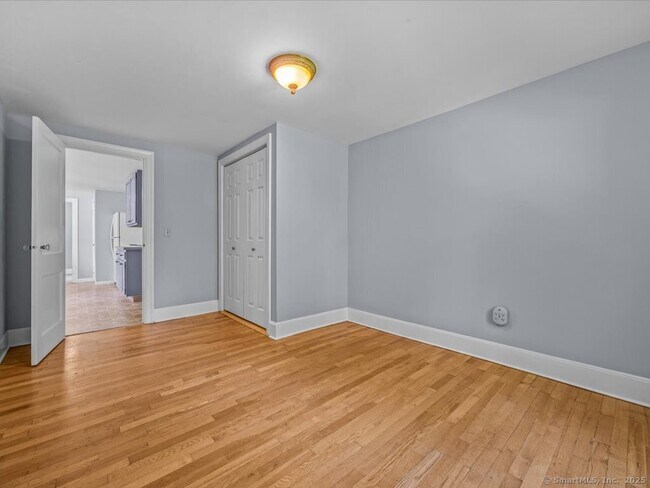 Building Photo - 440 Taylor Hill Rd