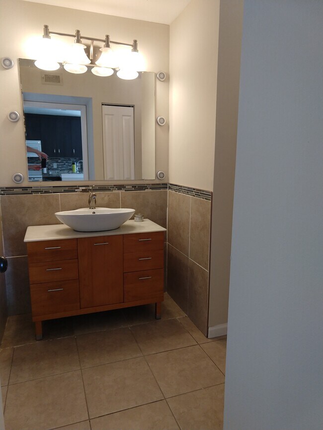 Bathroom - 4887 Via Palm Lks