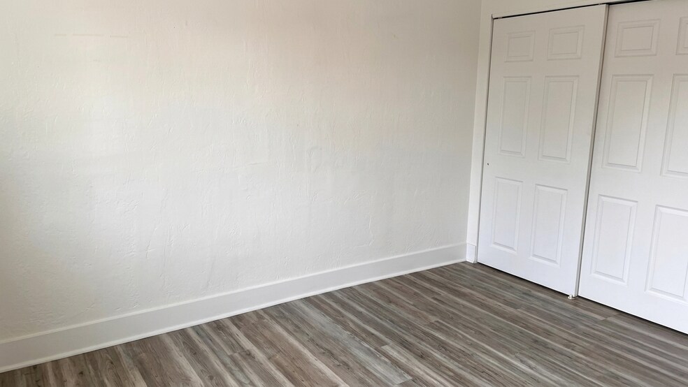 Building Photo - 5850 Alderson St