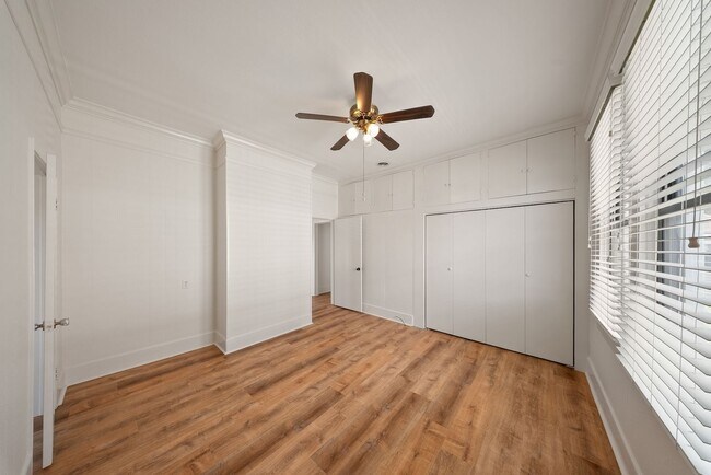 Building Photo - 159 6th St