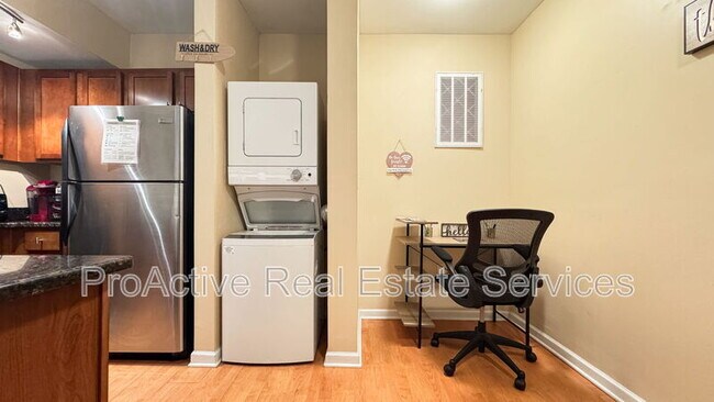 Building Photo - 30 Kings Way