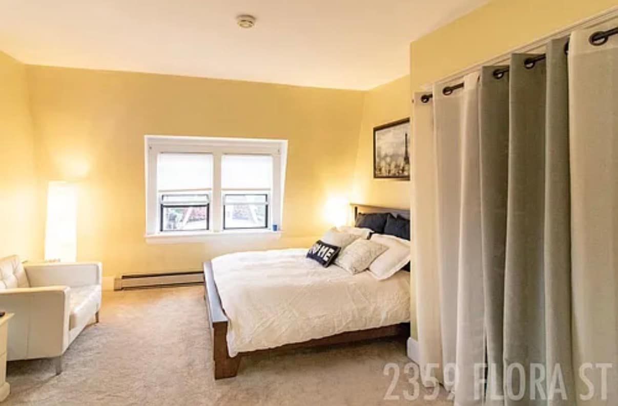 Bedroom - 2359 Flora St