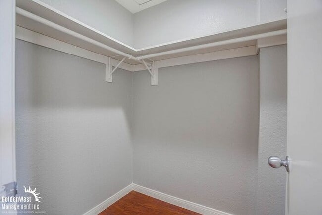 Building Photo - Charming 2Bdm 2Ba Condo in The Venetian Community of La Jolla