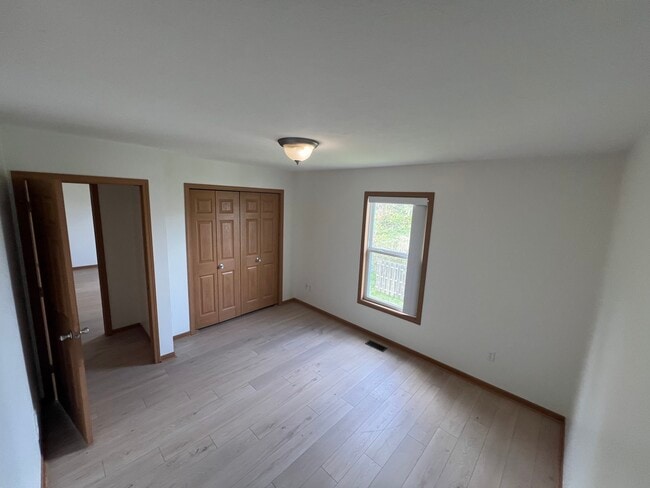 Building Photo - 44237 136th AVe