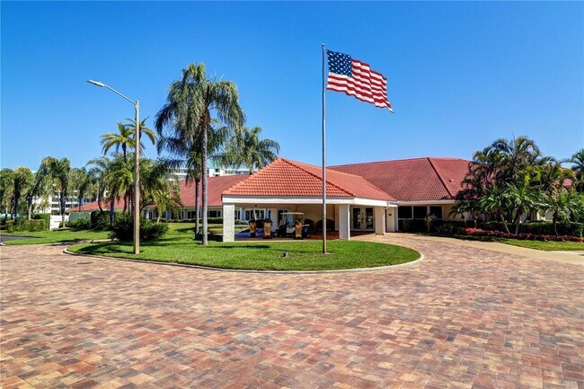 Building Photo - 7984 Sailboat Key Blvd S