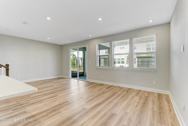 Building Photo - 14167 Pier Ln