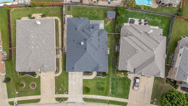 Building Photo - 2731 Vela