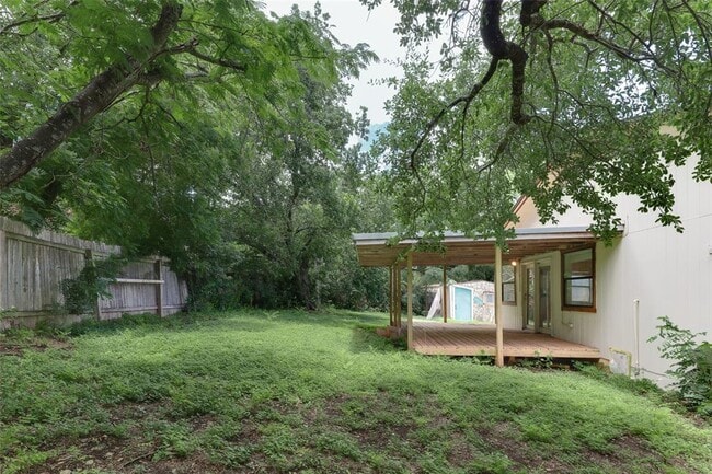 Building Photo - 2509 Sumac Ln