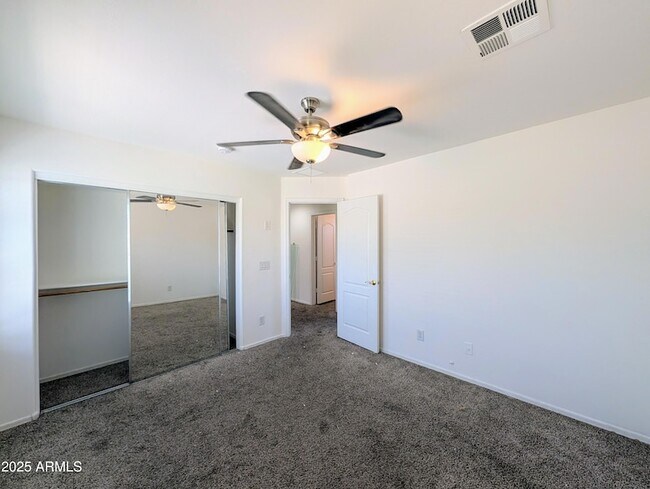Building Photo - 3848 E Pollack St