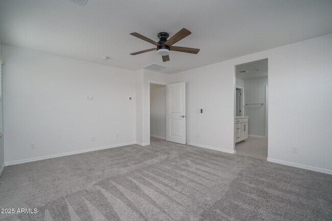 Building Photo - 9036 S 169th Dr