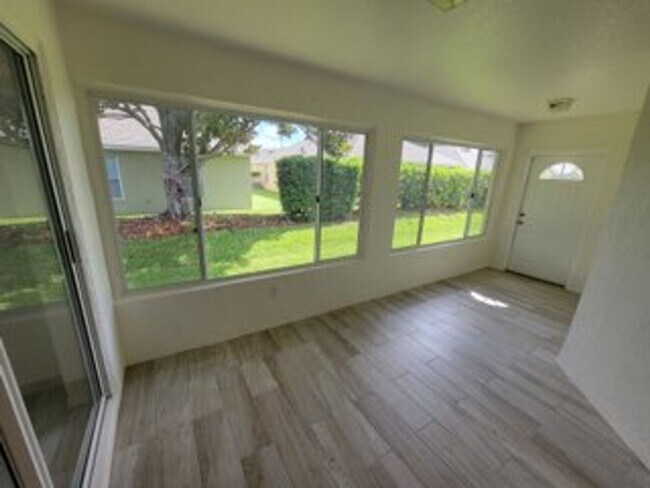 Building Photo - Ready for you to call home!