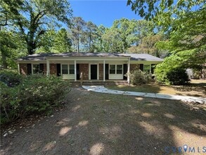 Building Photo - 4624 Bruce Rd