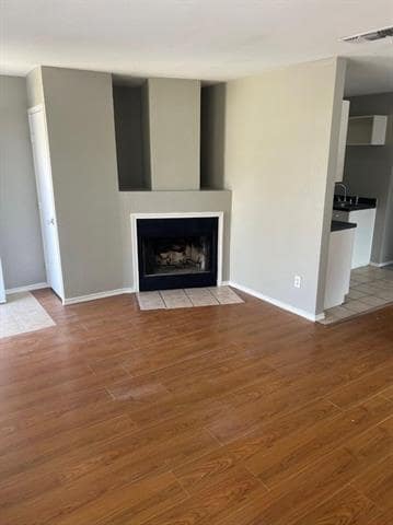 Building Photo - 305 Casie Ct