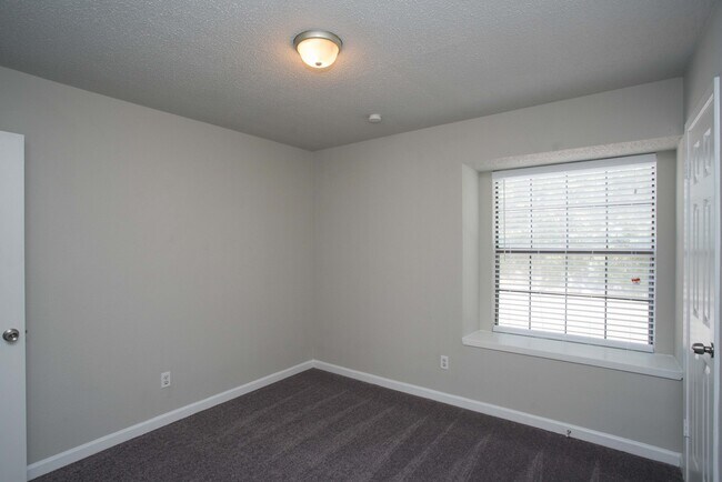Building Photo - 5401 Loadstone Cove