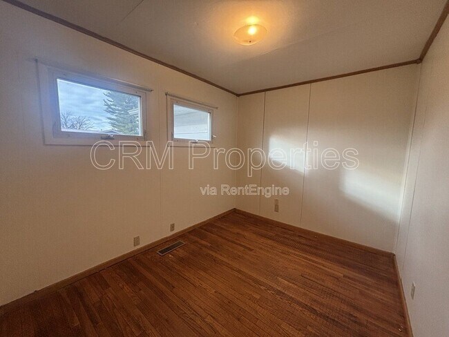 Building Photo - 202 Lody Ln