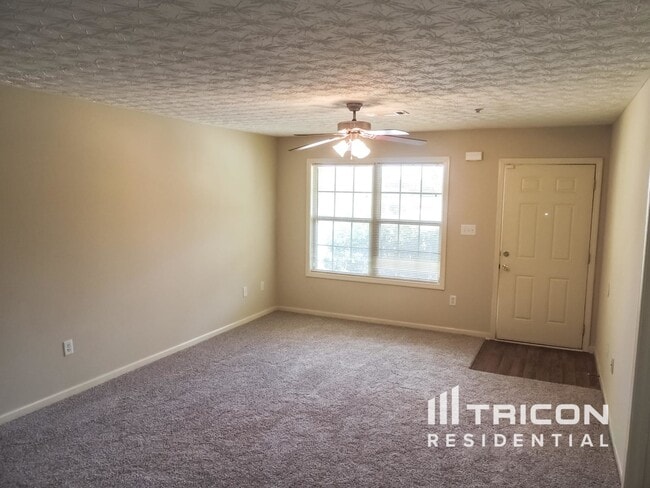 Building Photo - 1028 Weatherwood Pl NE