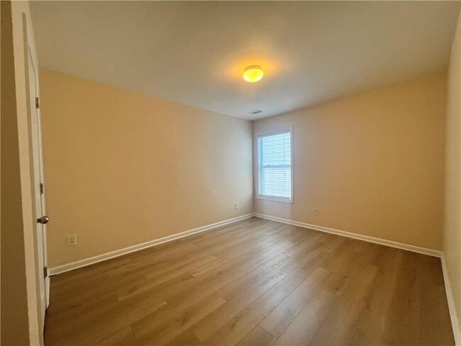 Building Photo - 2233 Worrall Hill Dr