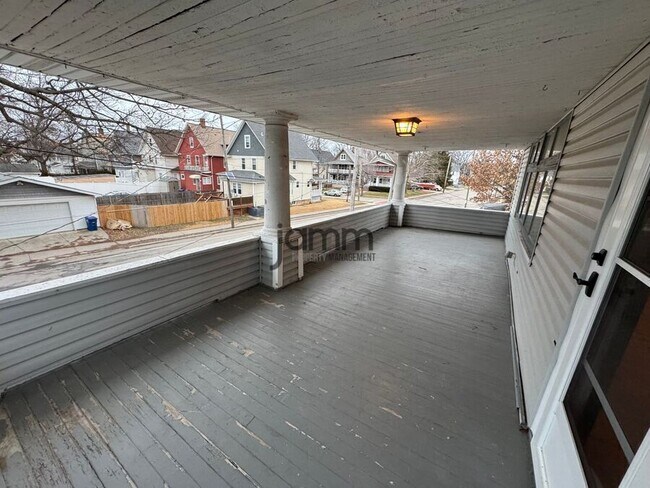 Building Photo - 12611 Franklin Blvd