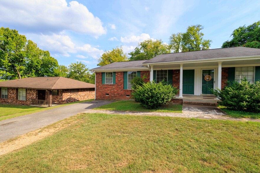 Primary Photo - 3416 Betty Ln