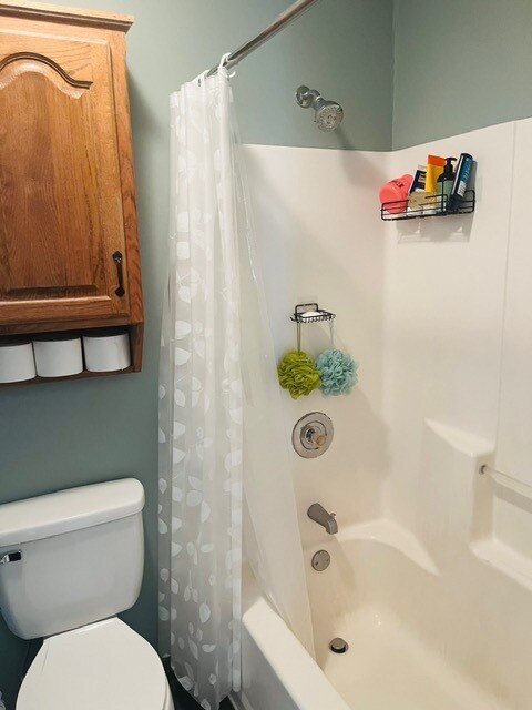 Building Photo - 390 Brook Ave