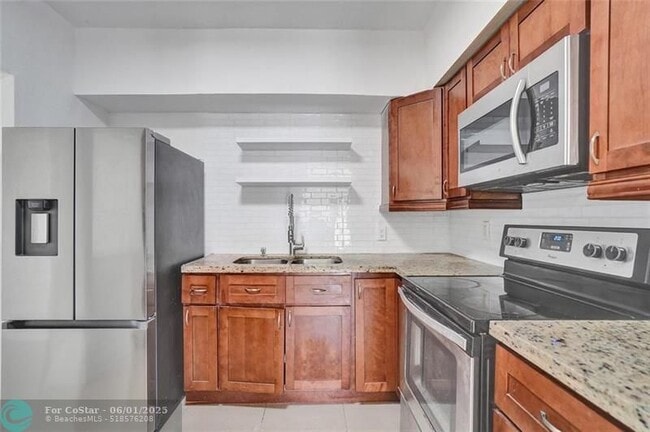 Building Photo - 775 81st St
