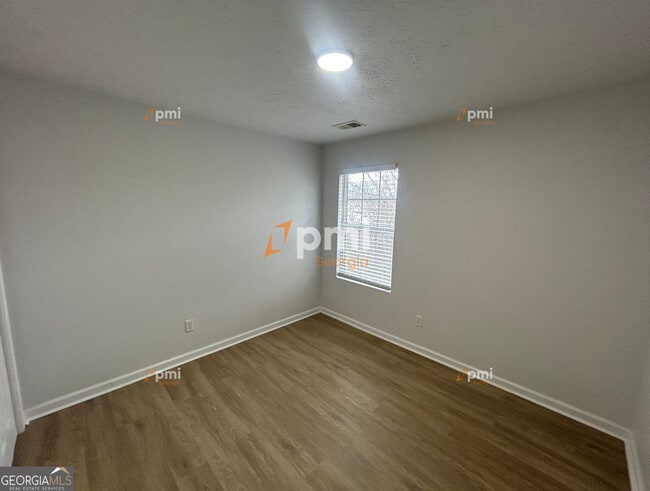 Building Photo - 304 Klinetop Dr