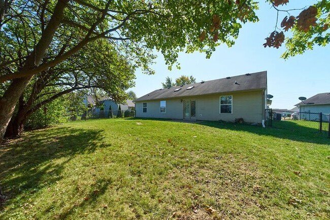Building Photo - 3 Bedroom 2 Full Bath In Peaceful Franklin...