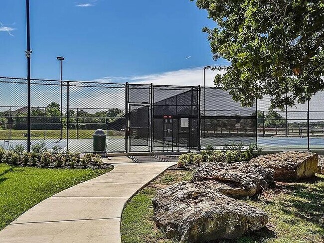 Building Photo - 2529 Mirasol Loop