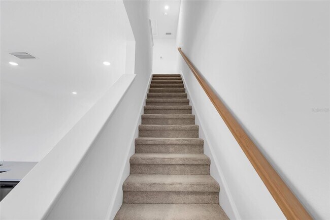 Building Photo - 8765 Daybreak St