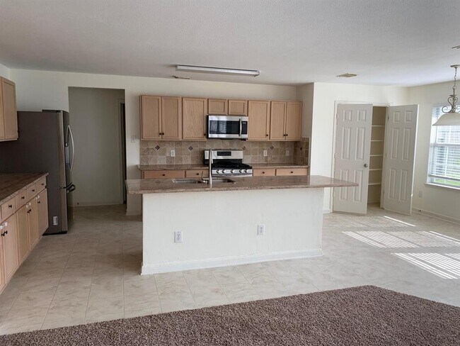 Building Photo - 2034 Crossing Nexus Ln