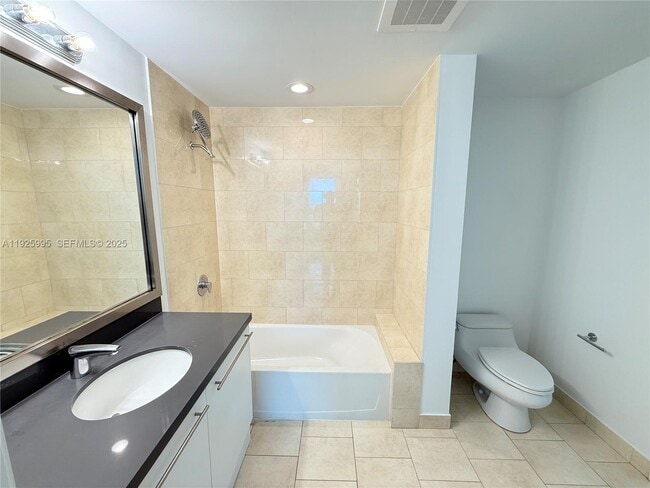 Building Photo - 90 SW 3rd St