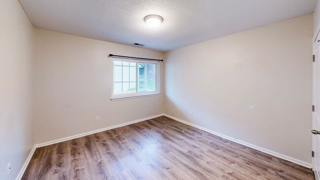 Building Photo - Beautiful 2-Bedroom Condo in Westville!