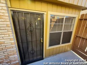 Building Photo - 911 Vance Jackson Rd