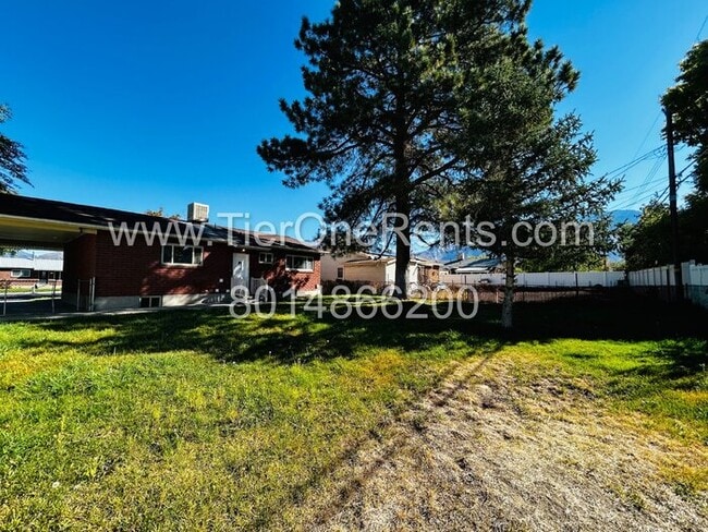 Building Photo - NO DEPOSIT option available for qualified ...