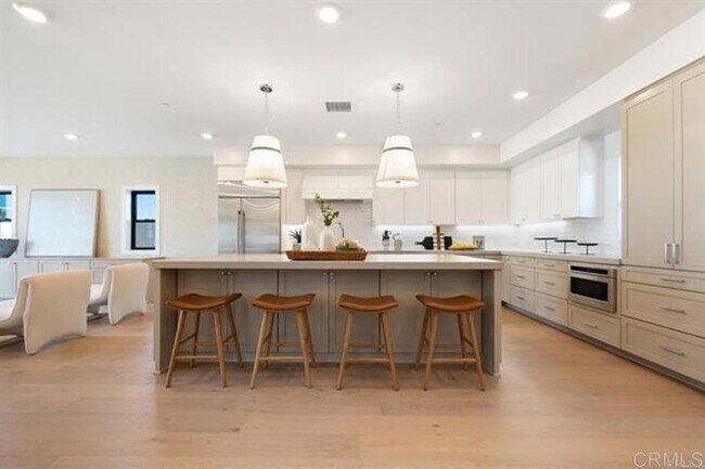 Building Photo - 3755 Adams St