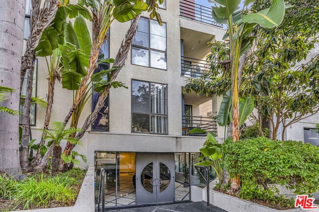 Building Photo - 12000 Goshen Ave