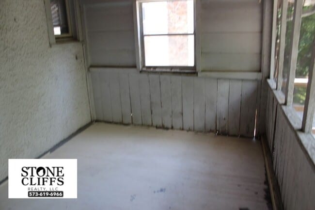 Building Photo - 1607 W Main St