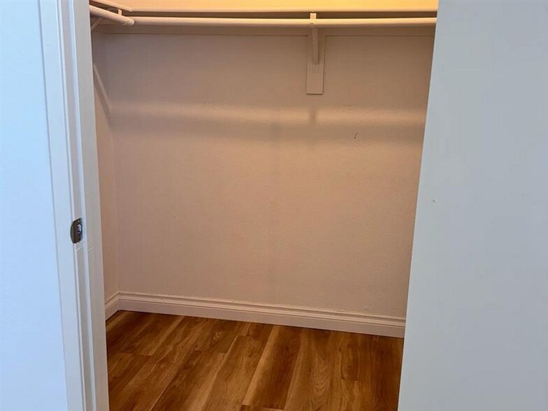 Building Photo - 2425 Purdue Ave