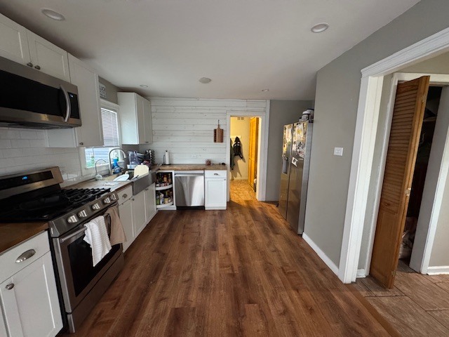 Building Photo - 4918 W 92nd St