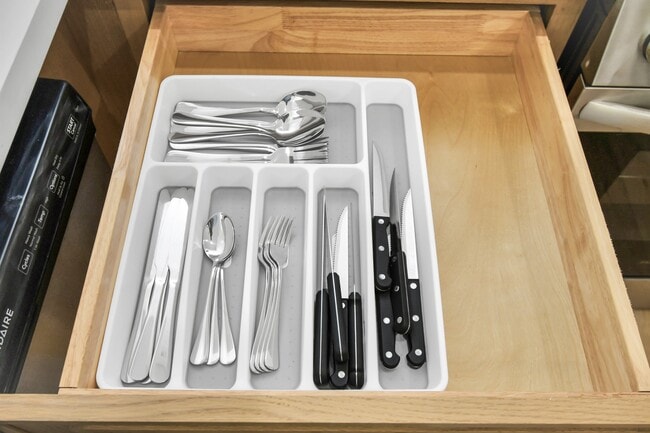 Building Photo - 7129 Sidney St