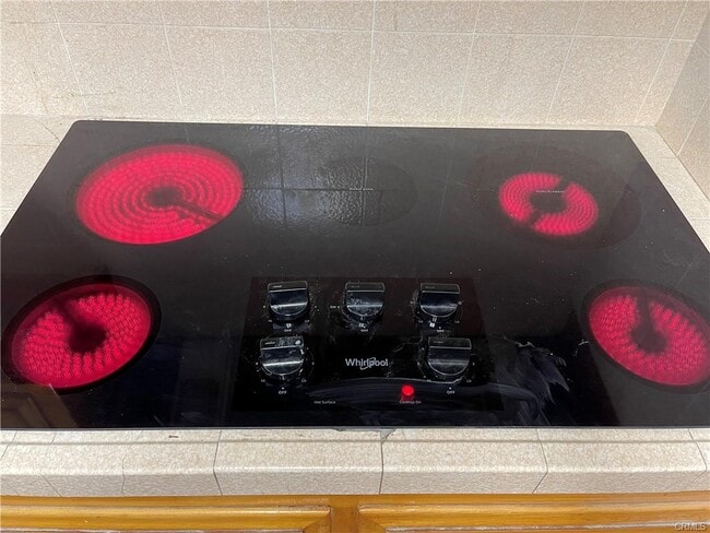 Building Photo - 1553 Albret St