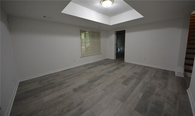 Building Photo - 135 Brightmore Way